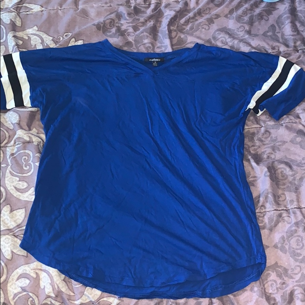 Regular Tee
